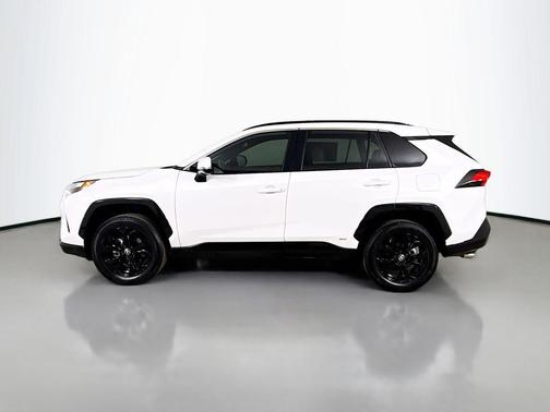 2025 Toyota RAV4 Hybrid SE