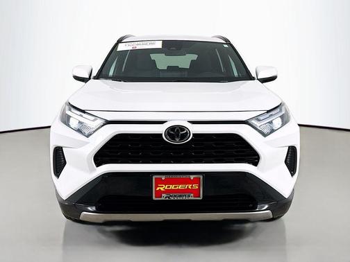 2025 Toyota RAV4 Hybrid SE