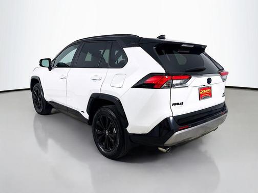 2023 Toyota RAV4 Hybrid SE