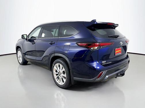 2026 Toyota Highlander Hybrid Limited