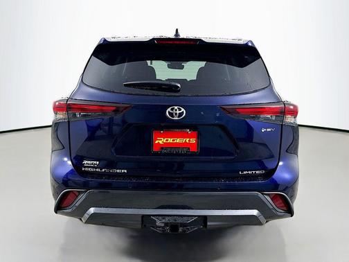 2026 Toyota Highlander Hybrid Limited