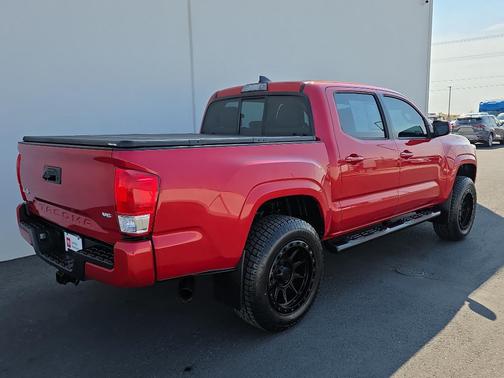 2017 Toyota Tacoma SR