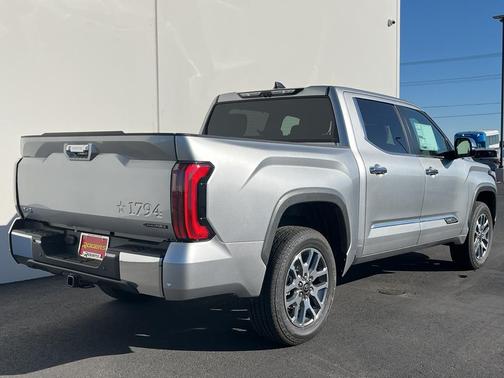 2025 Toyota Tundra Hybrid 1794 Edition