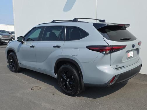 2024 Toyota Highlander Hybrid XLE
