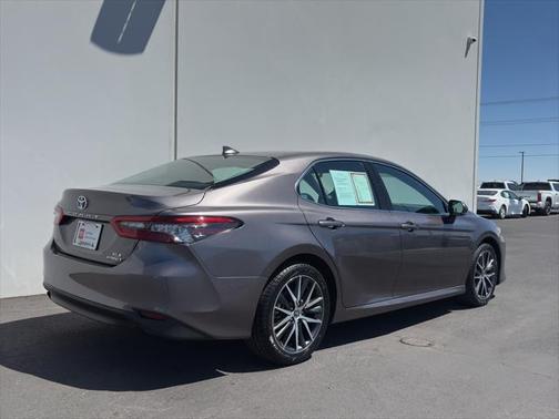 2023 Toyota Camry Hybrid XLE