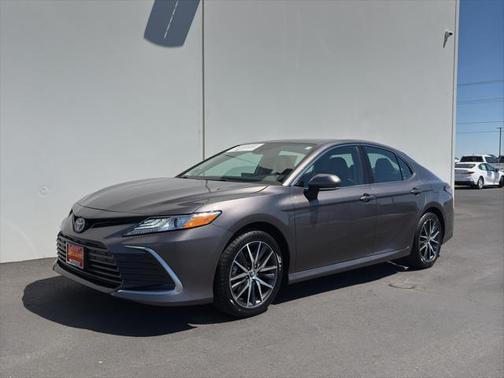 2023 Toyota Camry Hybrid XLE