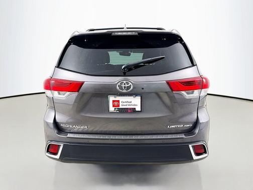 2018 Toyota Highlander Limited Platinum