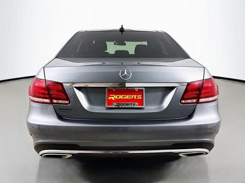 2016 Mercedes-Benz E-Class 4MATIC