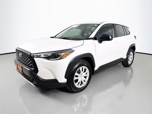 Wind Chill Pearl 2024 Toyota Corolla Cross L