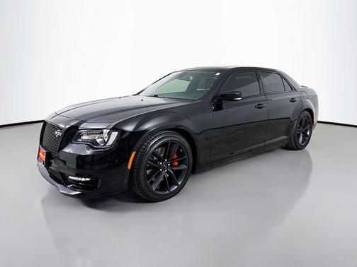 2023 Chrysler 300 C