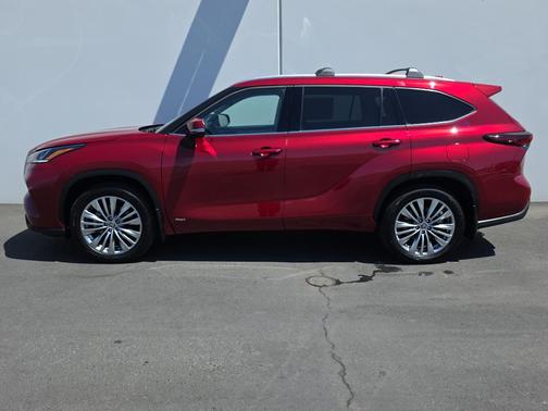 2024 Toyota Highlander Hybrid Platinum
