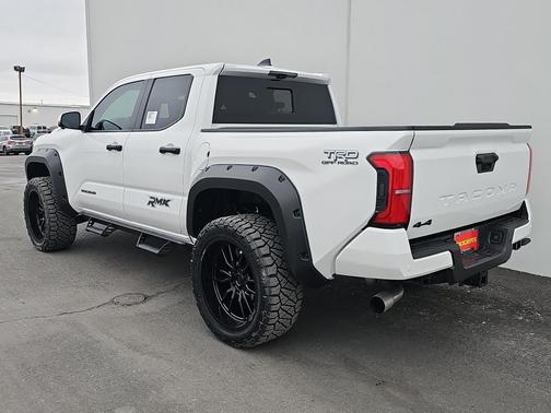 2024 Toyota Tacoma TRD Off Road