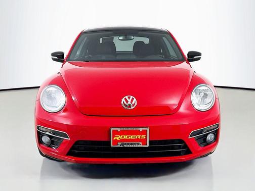 2014 Volkswagen Beetle 2.0T R-Line
