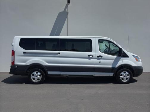 2017 Ford Transit-350 XLT