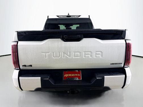 2026 Toyota Tundra Hybrid Platinum