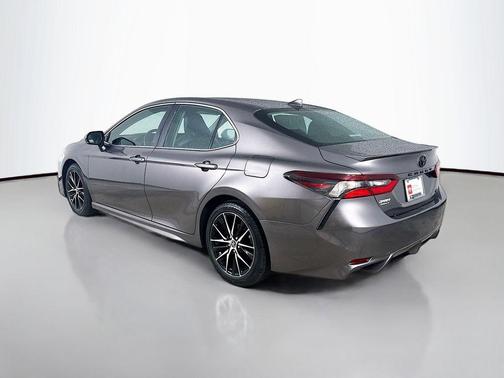 Predawn Gray Mica 2022 Toyota Camry SE