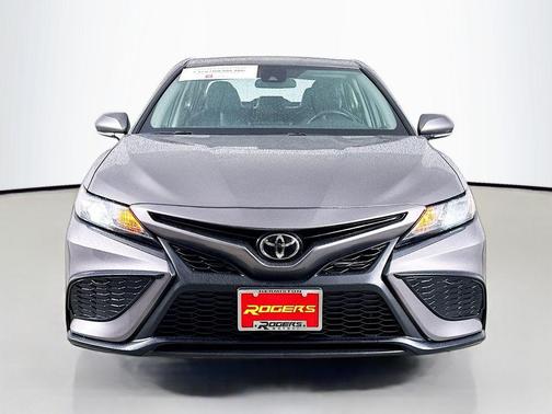 Predawn Gray Mica 2022 Toyota Camry SE