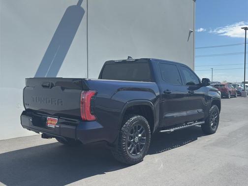 2024 Toyota Tundra Hybrid Platinum