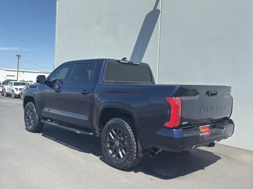2024 Toyota Tundra Hybrid Platinum