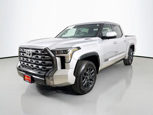 2025 Toyota Tundra Hybrid Platinum
