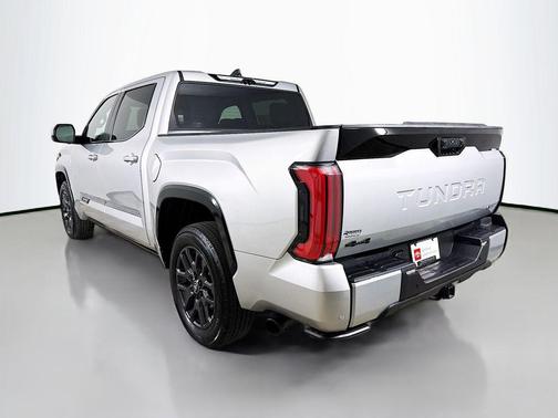2025 Toyota Tundra Hybrid Platinum
