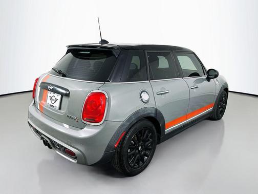 2016 MINI Hardtop Cooper S