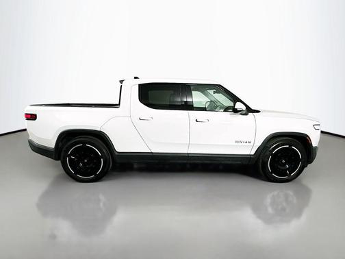 2025 Rivian R1T Adventure