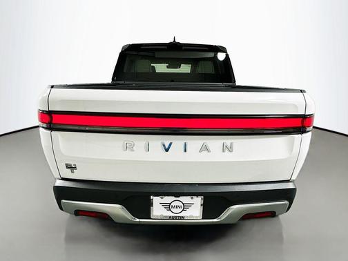 2025 Rivian R1T Adventure