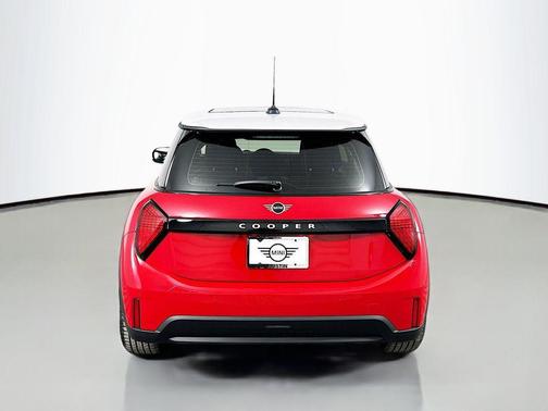 2025 MINI Hardtop Cooper