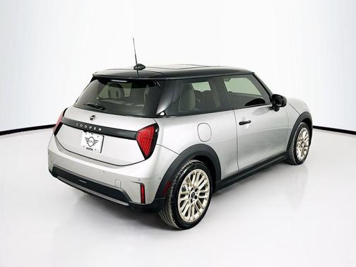 2025 MINI Hardtop Cooper