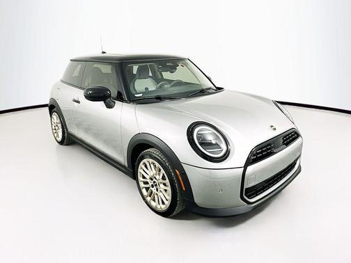 2025 MINI Hardtop Cooper