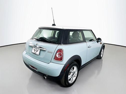 2013 MINI Hardtop Cooper