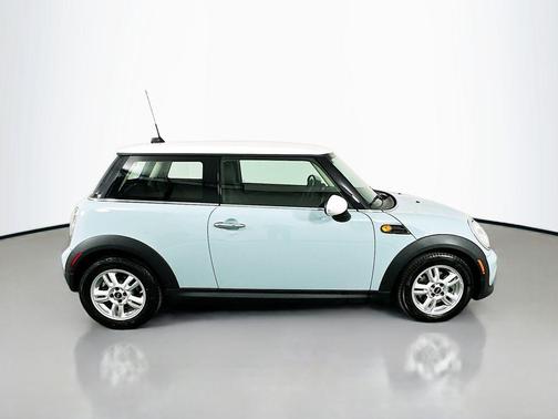 2013 MINI Hardtop Cooper