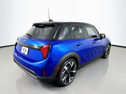 2026 MINI Hardtop Oxford Edition