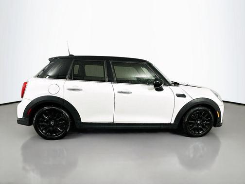 2023 MINI Hardtop Cooper