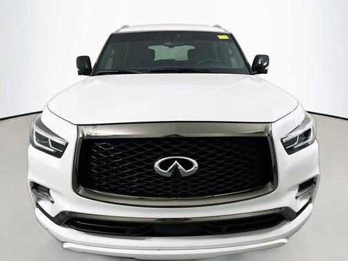2024 INFINITI QX80 SENSORY AWD
