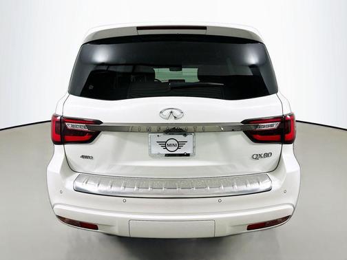 2024 INFINITI QX80 SENSORY AWD
