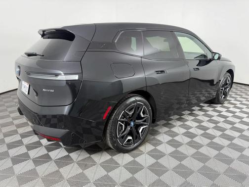 2025 BMW iX xDrive50