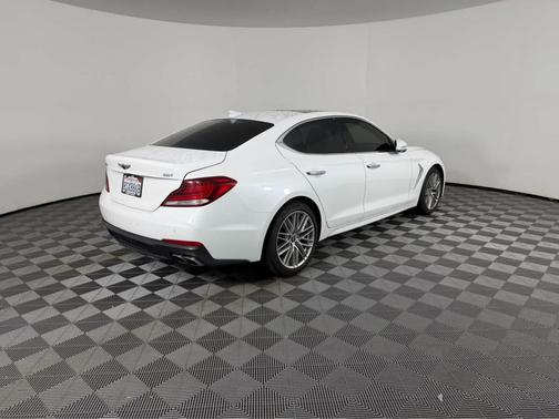 2021 Genesis G70 2.0T RWD