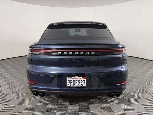 2024 Porsche Cayenne S