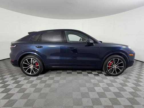 2024 Porsche Cayenne S