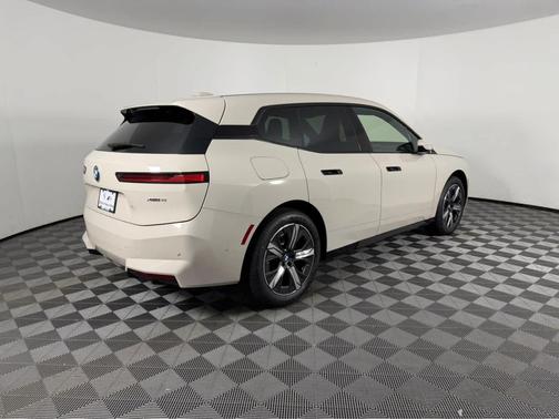 2026 BMW iX xDrive45