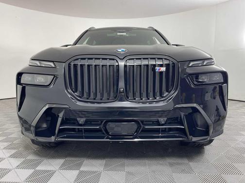 2026 BMW X7 M60i