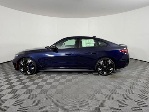 2026 BMW M440 i