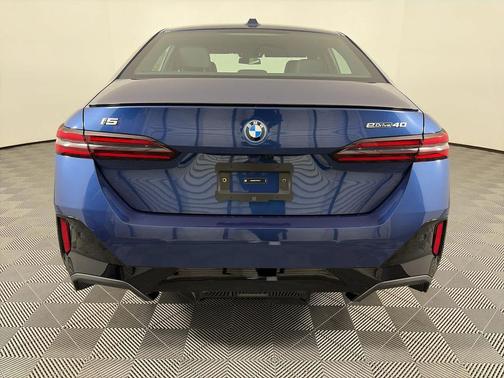 2026 BMW i5 eDrive40