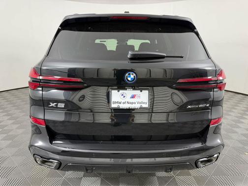 Black Sapphire Metallic 2026 BMW X5 PHEV xDrive50e