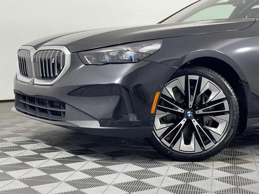 2026 BMW i5 eDrive40