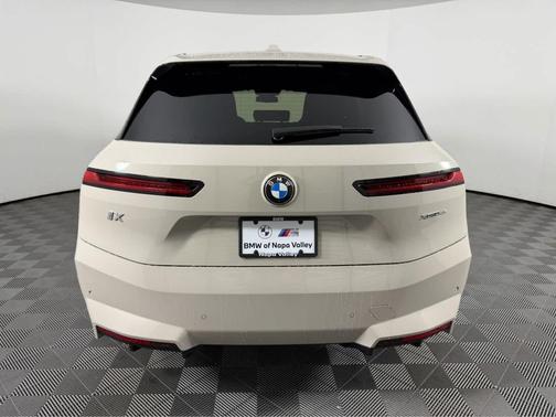 2026 BMW iX xDrive45