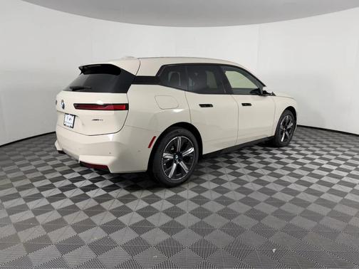 2026 BMW iX xDrive45