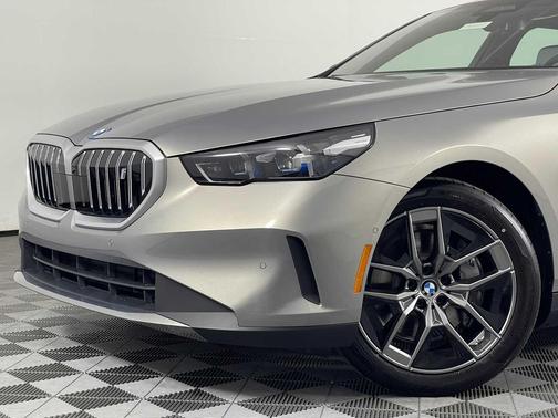 2026 BMW i5 eDrive40